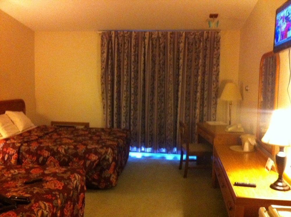 Timber Inn Motel Phillips 外观 照片